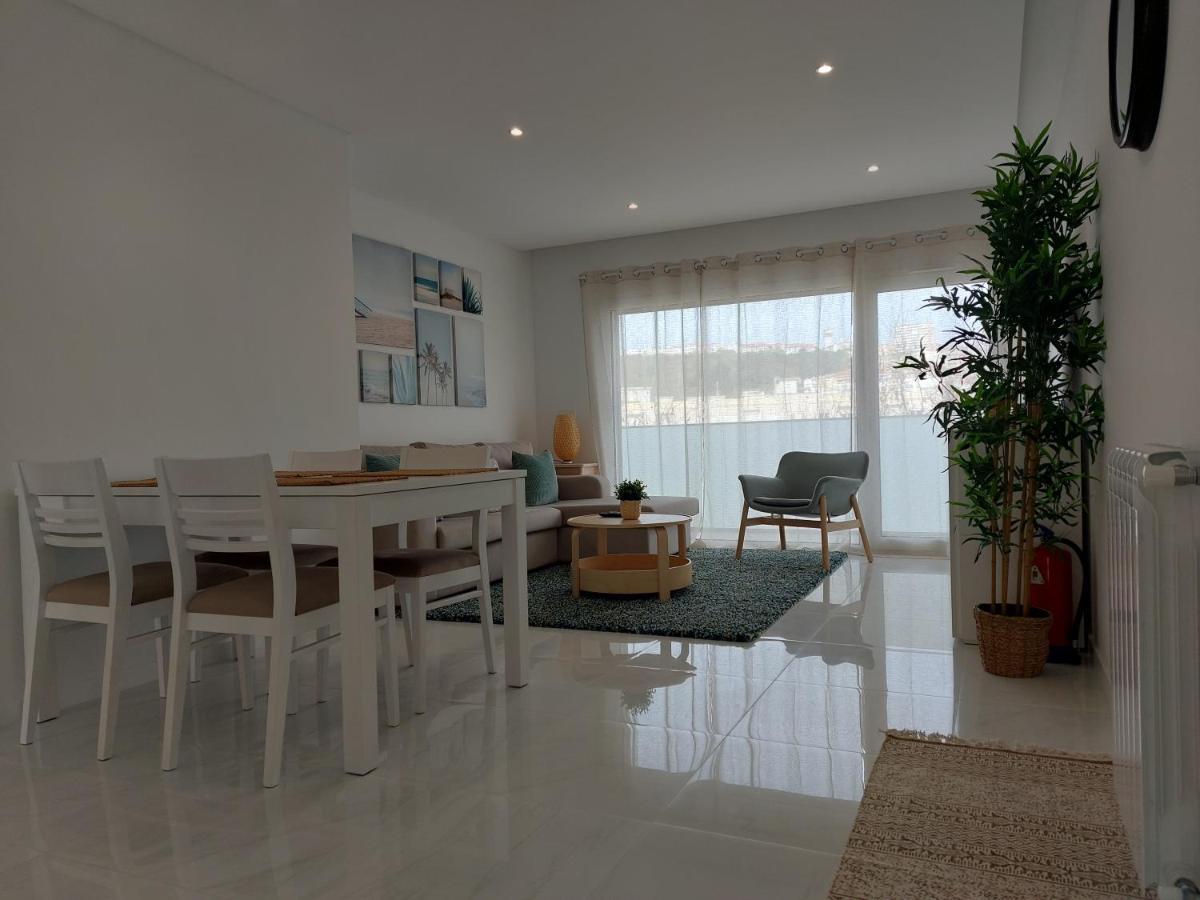 Beach Life Apartment, New, Elegant And Cozy Назаре Екстер'єр фото